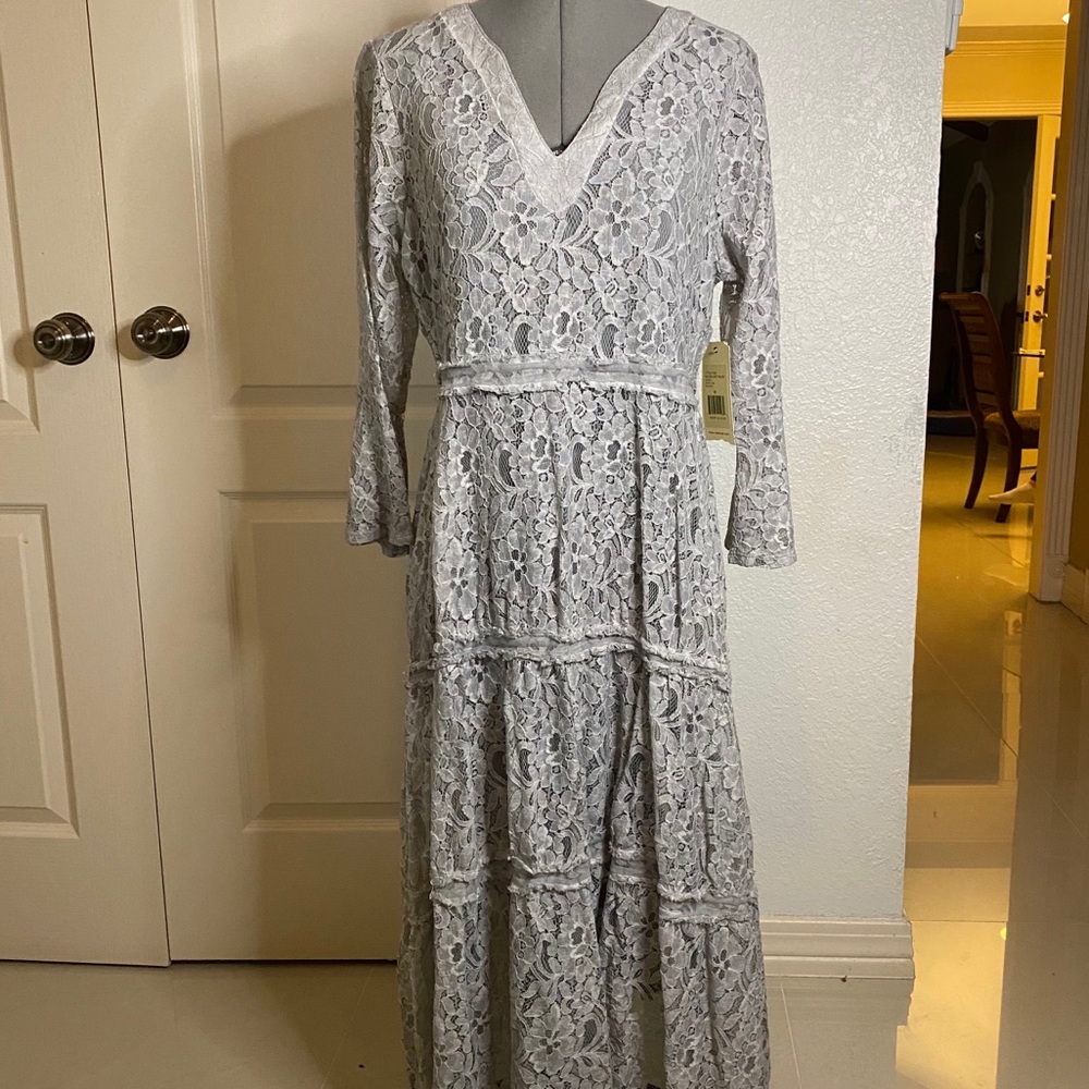 Reba “Moonlight Bliss” Lace Grey Dress NWT (Sz M)